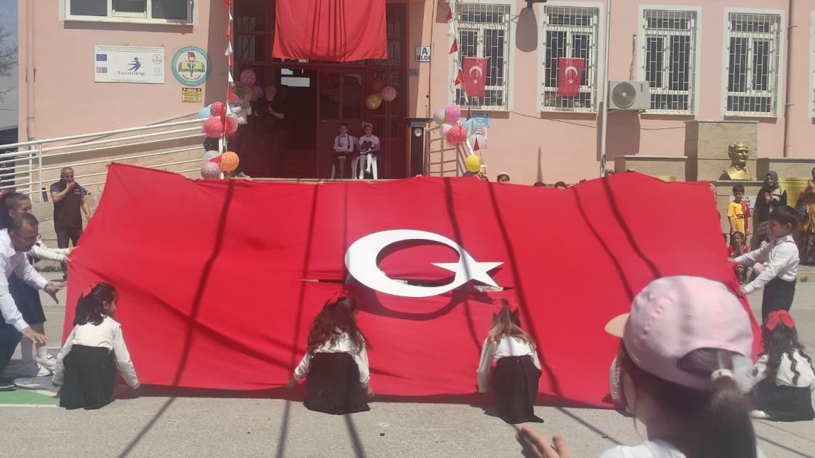 23 NİSAN ULUSAL EGEMENLİK VE ÇOCUK BAYRAMI ÇOŞKUYLA KUTLANDI...